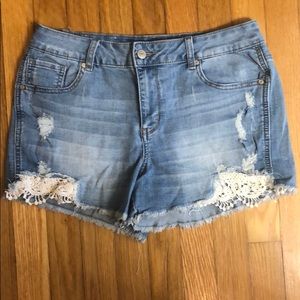 Perfect condition altard state denim.